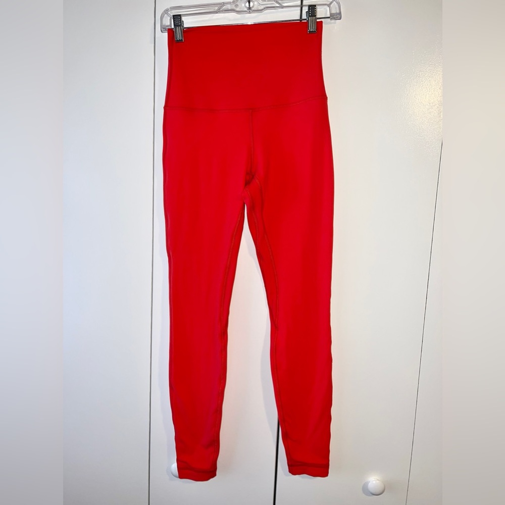 Lululemon SHR Align Legging 28”- Size 6